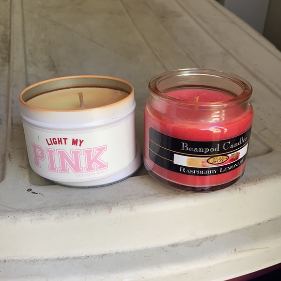 Victoria's Secret Other - 2 candles smell so good
